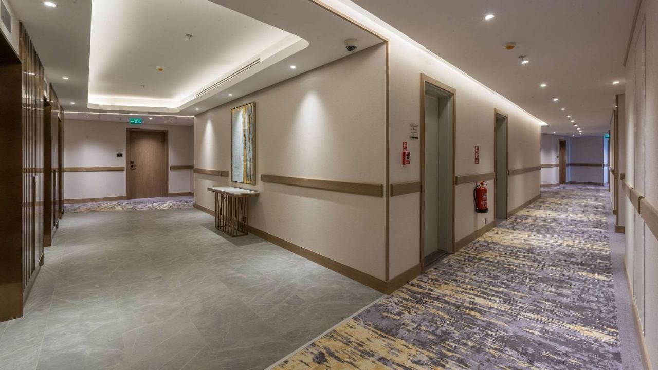 Clarion Hotel Jeddah Airport Exterior photo