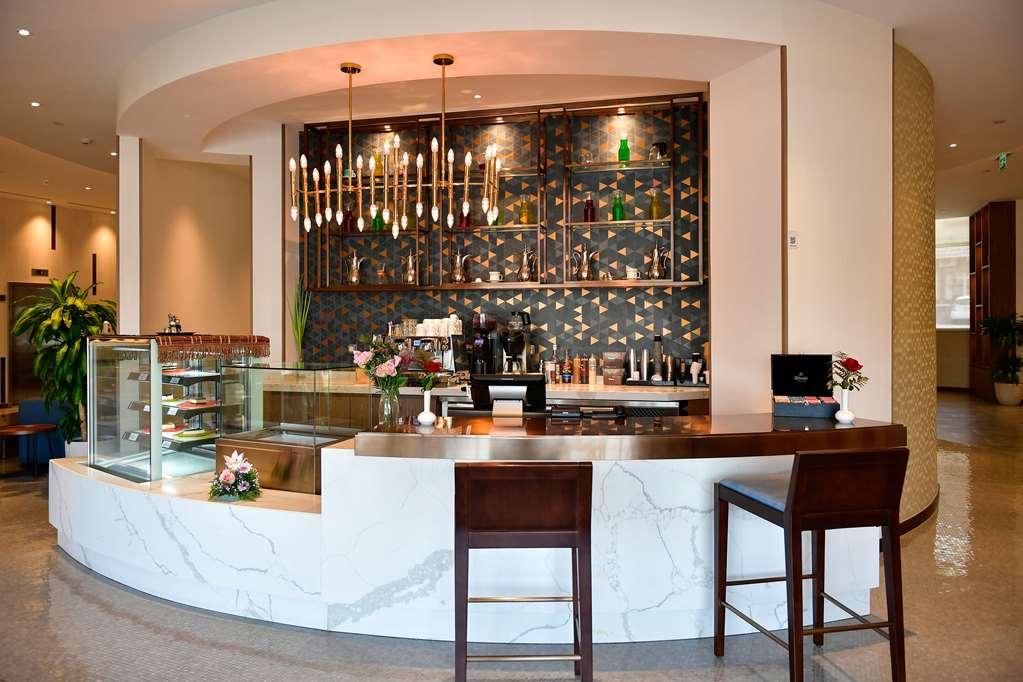 Clarion Hotel Jeddah Airport Interior photo